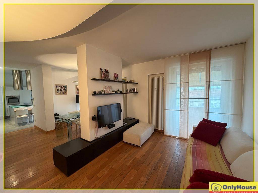 appartamento in vendita a Bergamo in zona Bergamo Centro
