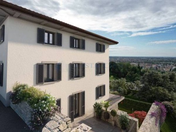 appartamento in vendita a Bergamo in zona Borgo Canale