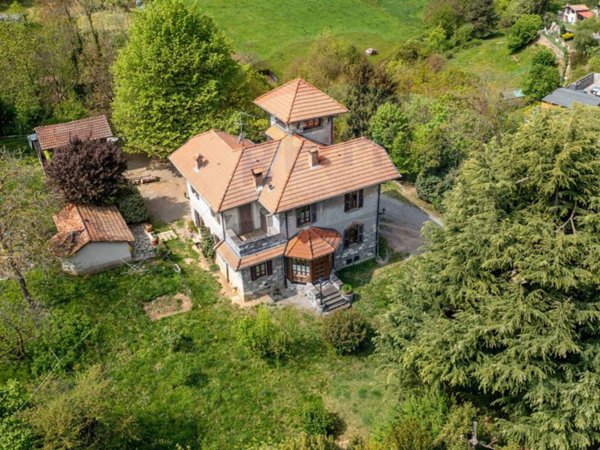 casa indipendente in vendita a Berzo San Fermo