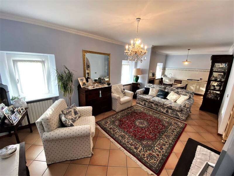 casa indipendente in vendita a Berzo San Fermo