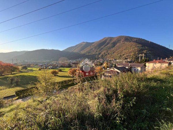 terreno edificabile in vendita a Berzo San Fermo