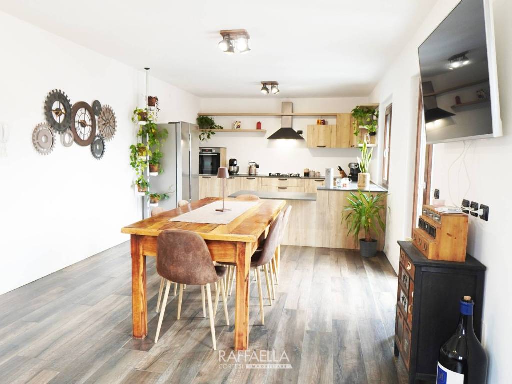 appartamento in vendita a Berzo San Fermo