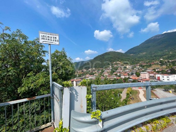 casa indipendente in vendita a Berzo San Fermo