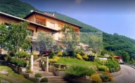 villa in vendita a Bianzano