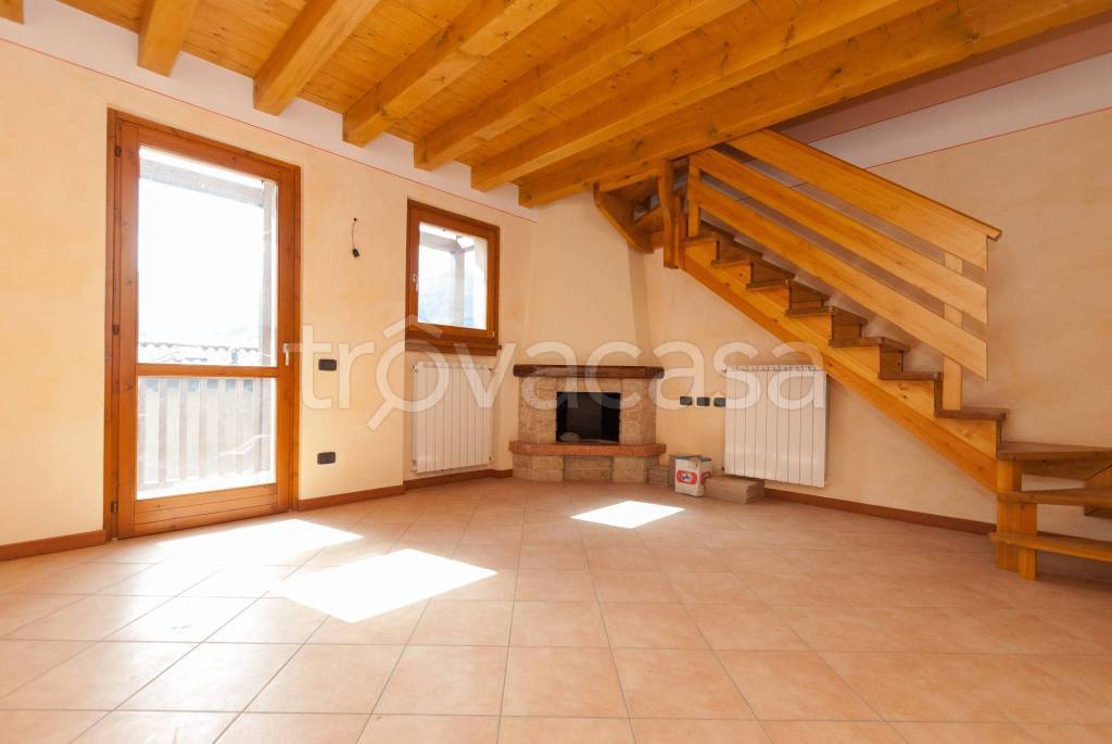appartamento in vendita a Bianzano