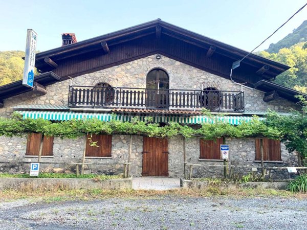 negozio in vendita a Bianzano