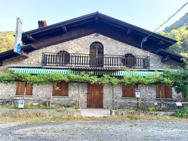 negozio in vendita a Bianzano