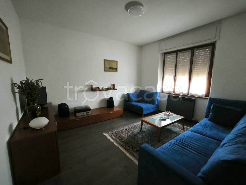 casa indipendente in vendita a Bianzano