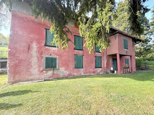 casa indipendente in vendita a Bianzano