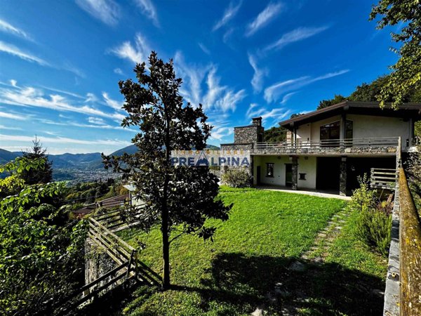 casa indipendente in vendita a Bianzano