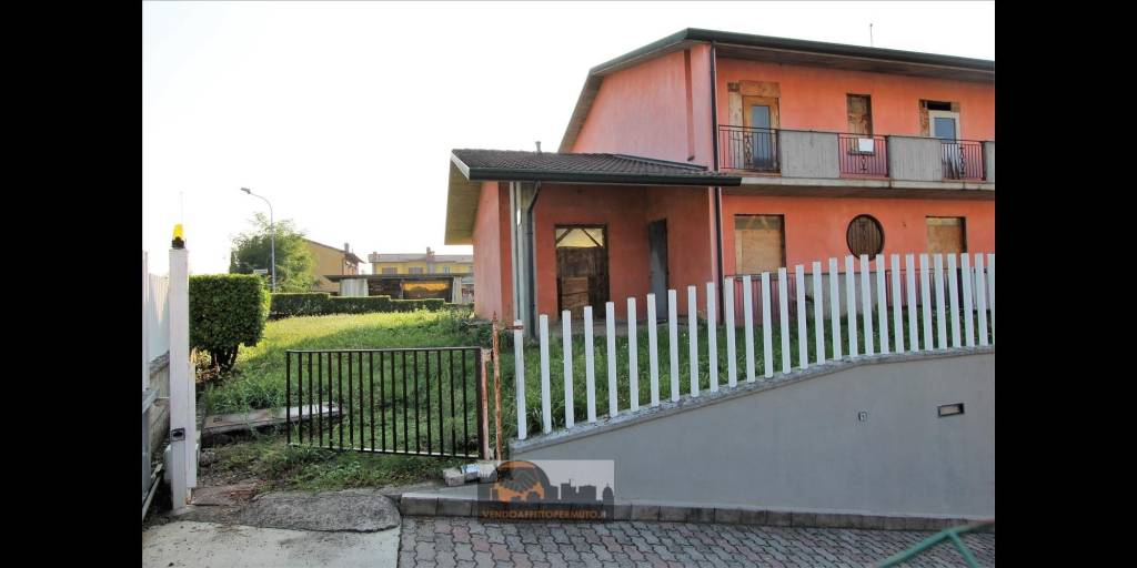 casa indipendente in vendita a Bolgare