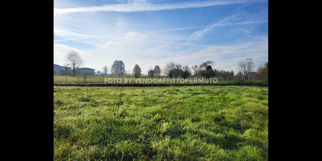 terreno edificabile in vendita a Bolgare in zona Asnenga