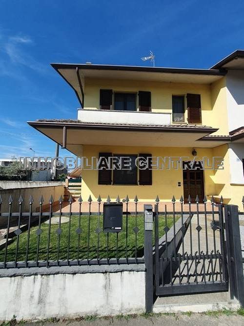 casa indipendente in vendita a Bolgare in zona San Chierico