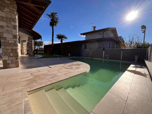 casa indipendente in vendita a Bolgare