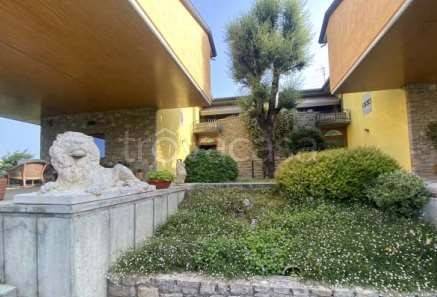 casa indipendente in vendita a Bolgare in zona San Chierico