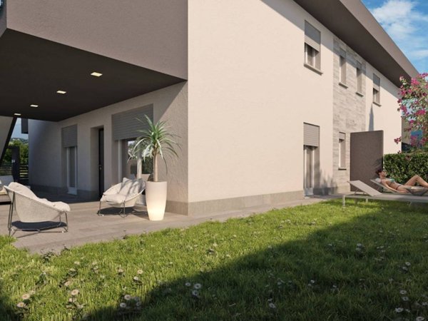 casa indipendente in vendita a Boltiere