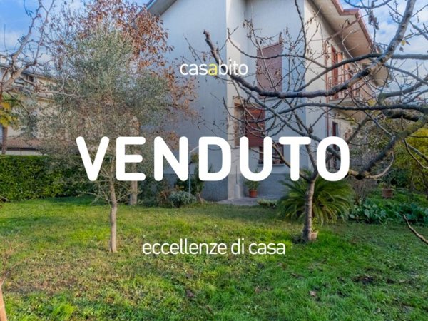 casa indipendente in vendita a Boltiere