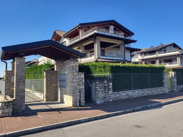 appartamento in vendita a Boltiere