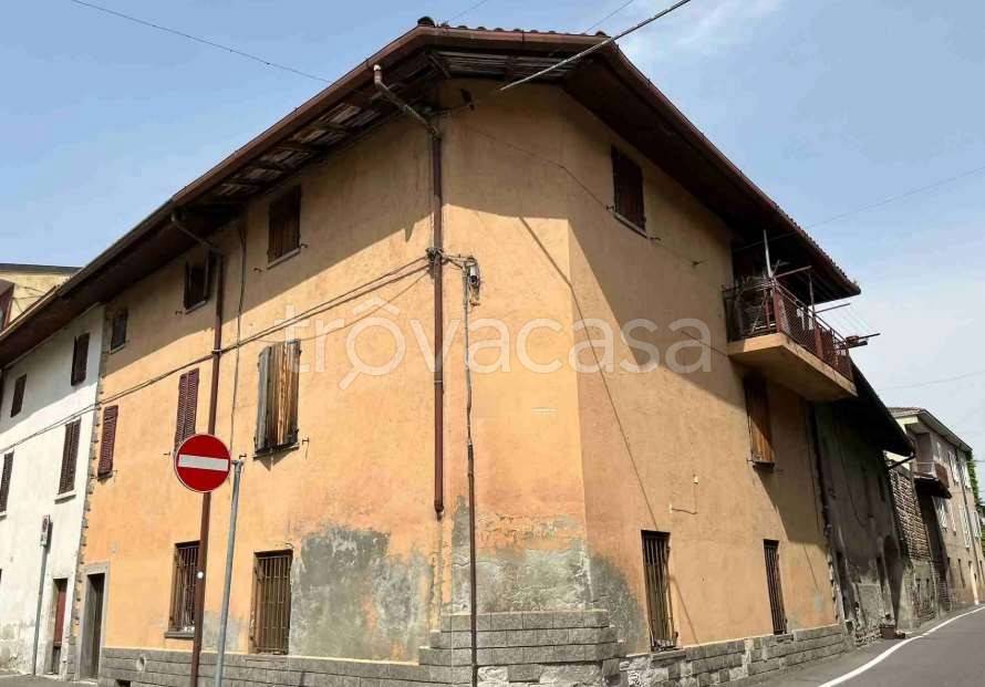 casa indipendente in vendita a Boltiere