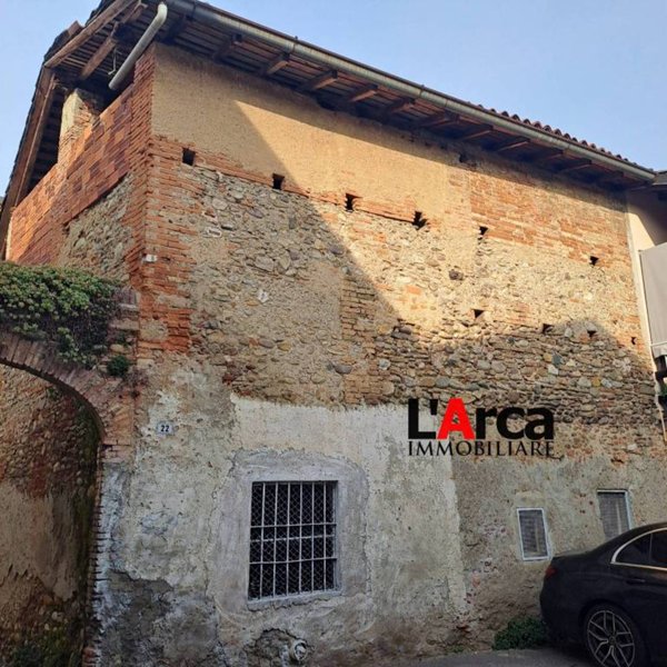 casa indipendente in vendita a Boltiere