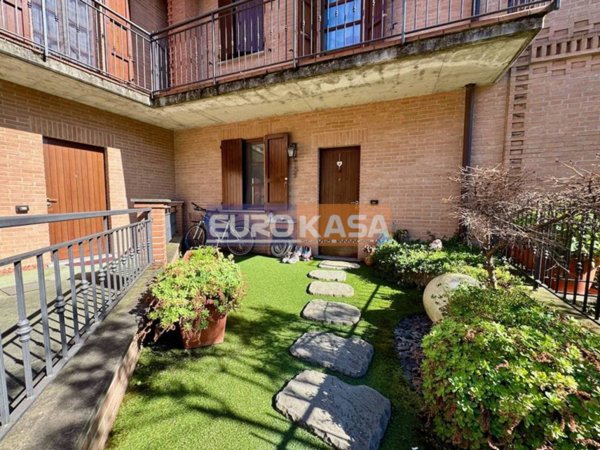 casa indipendente in vendita a Boltiere