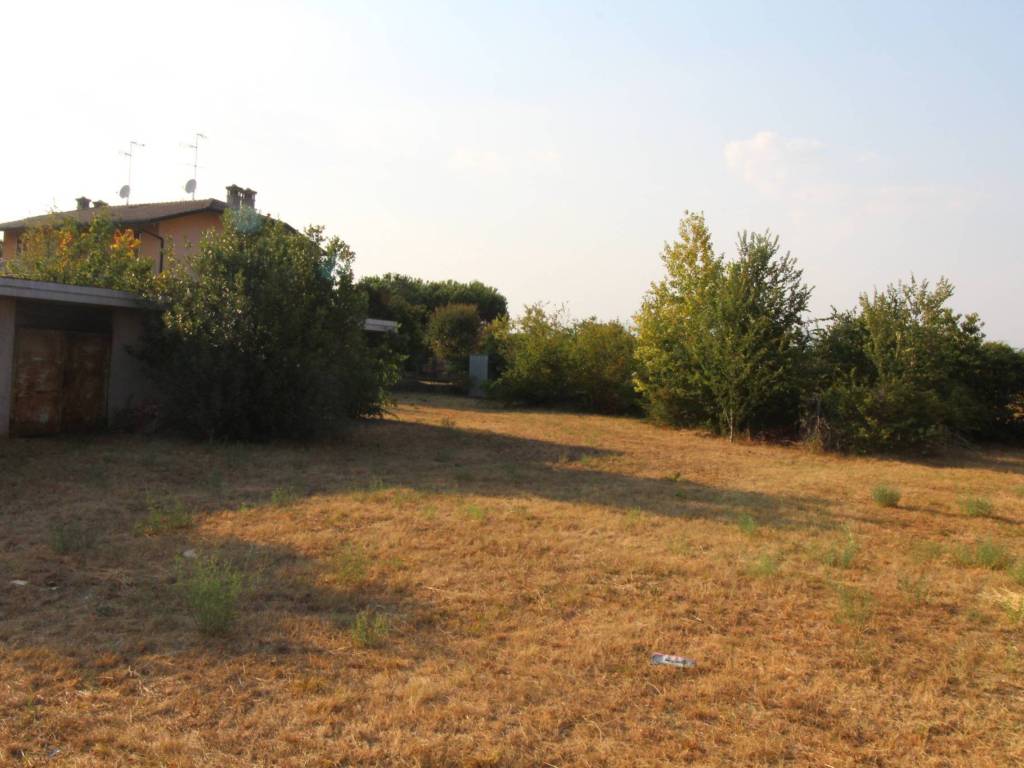 terreno edificabile in vendita a Boltiere