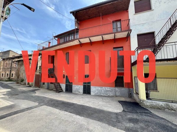 casa indipendente in vendita a Boltiere