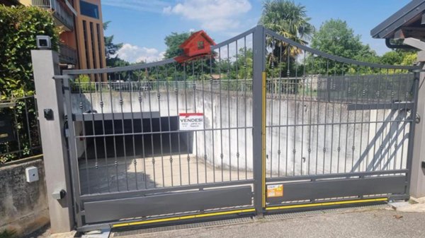 ufficio in vendita a Boltiere