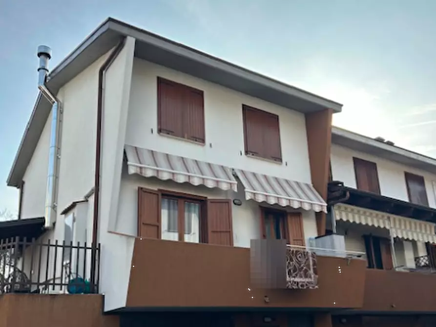 casa indipendente in vendita a Boltiere