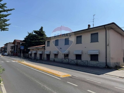 negozio in vendita a Boltiere