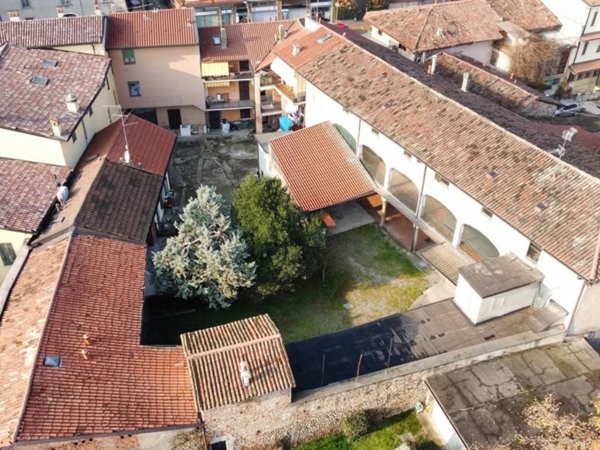 casale in vendita a Boltiere
