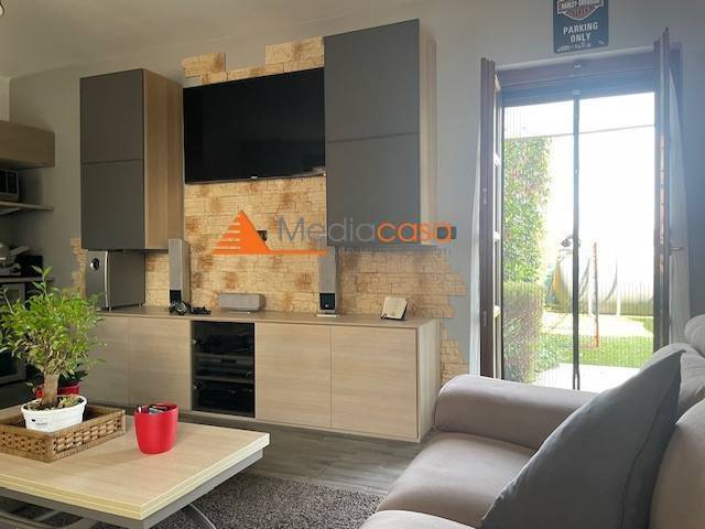 casa indipendente in vendita a Boltiere