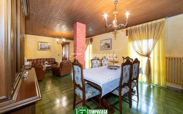 casa indipendente in vendita a Boltiere