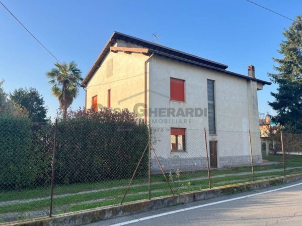 casa indipendente in vendita a Boltiere