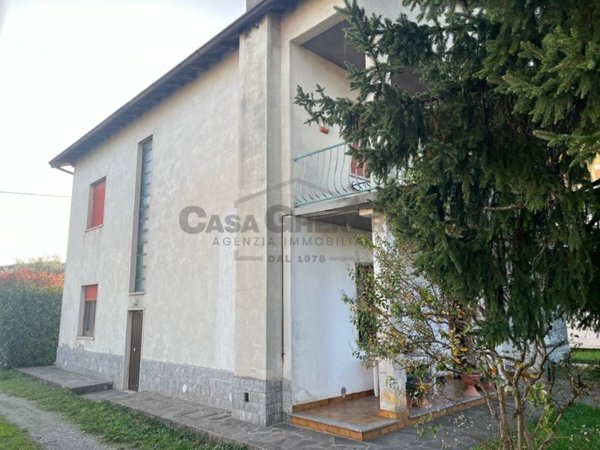 casa indipendente in vendita a Boltiere