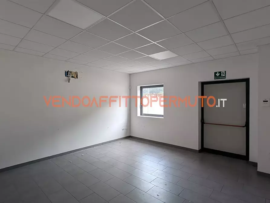 capannone in vendita a Boltiere