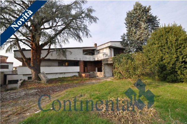 casa indipendente in vendita a Boltiere