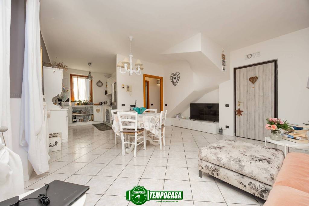 appartamento in vendita a Boltiere