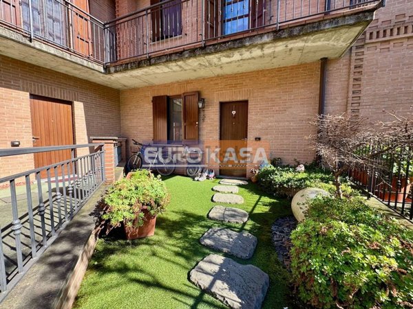 casa indipendente in vendita a Boltiere