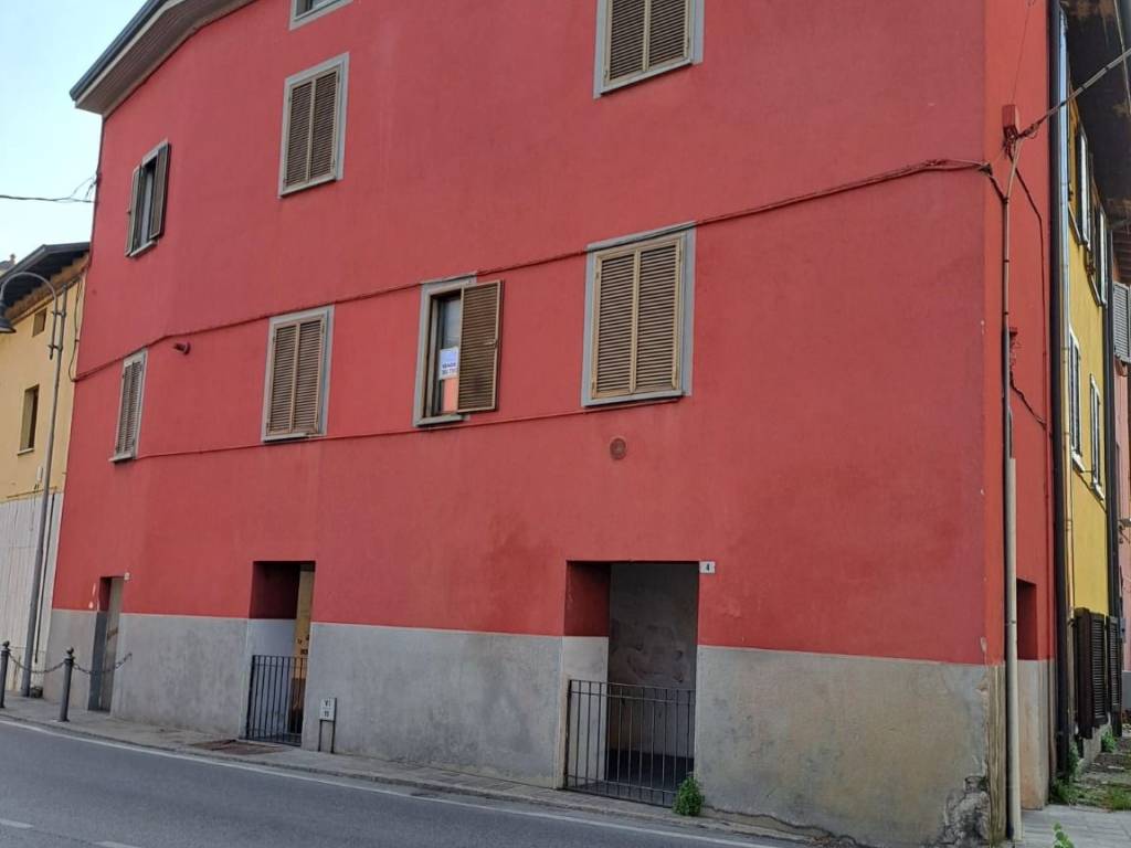 casa indipendente in vendita a Boltiere