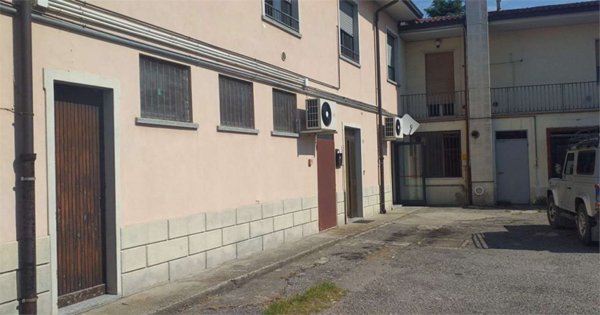 casa indipendente in vendita a Boltiere