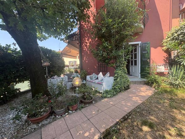 casa indipendente in vendita a Boltiere