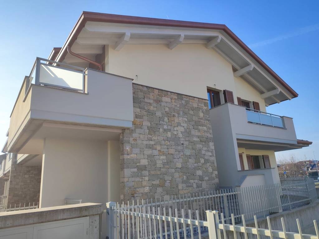 appartamento in vendita a Bonate Sopra