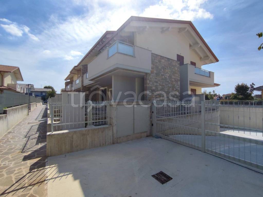 appartamento in vendita a Bonate Sopra