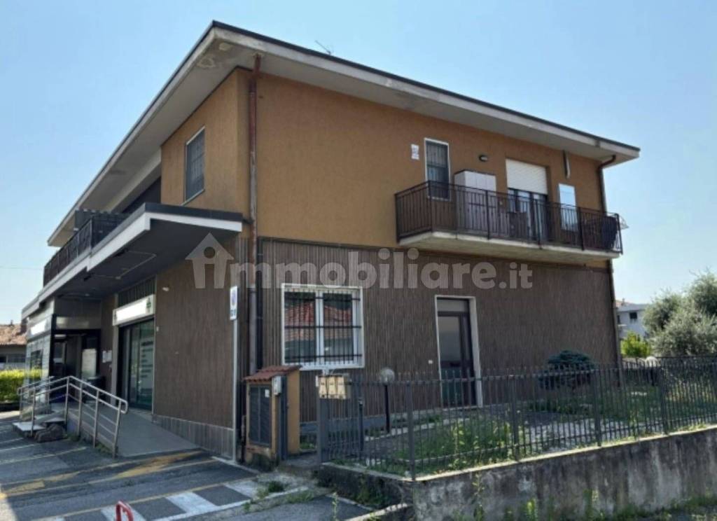 appartamento in vendita a Bonate Sopra
