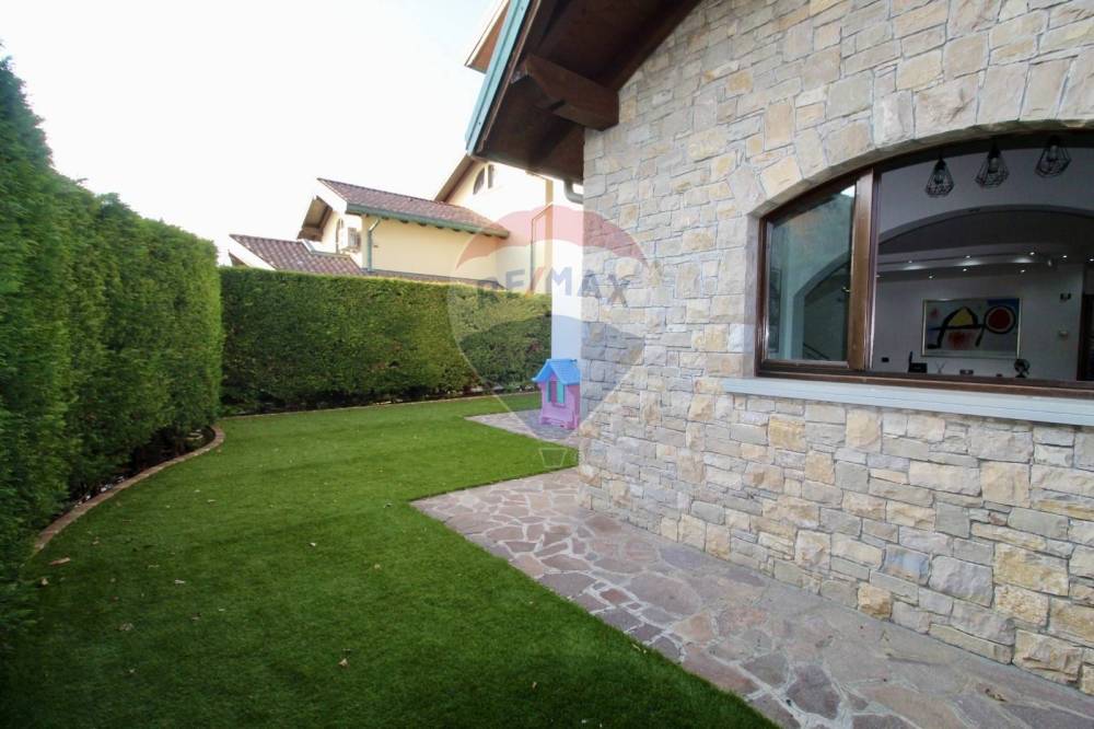 casa indipendente in vendita a Bonate Sopra