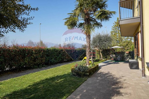 appartamento in vendita a Bonate Sopra