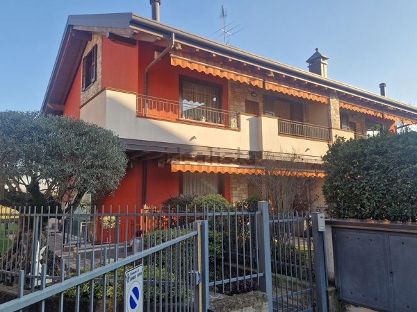appartamento in vendita a Bonate Sopra