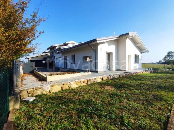 casa indipendente in vendita a Bonate Sopra