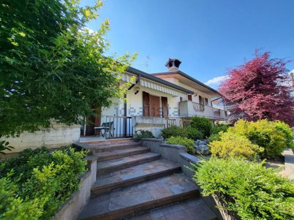 casa indipendente in vendita a Bonate Sopra